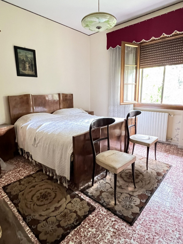 Pernumia (PD):

Nel cuore della campagna veneta, a soli 5 minuti di auto dal vivace centro di Bat...