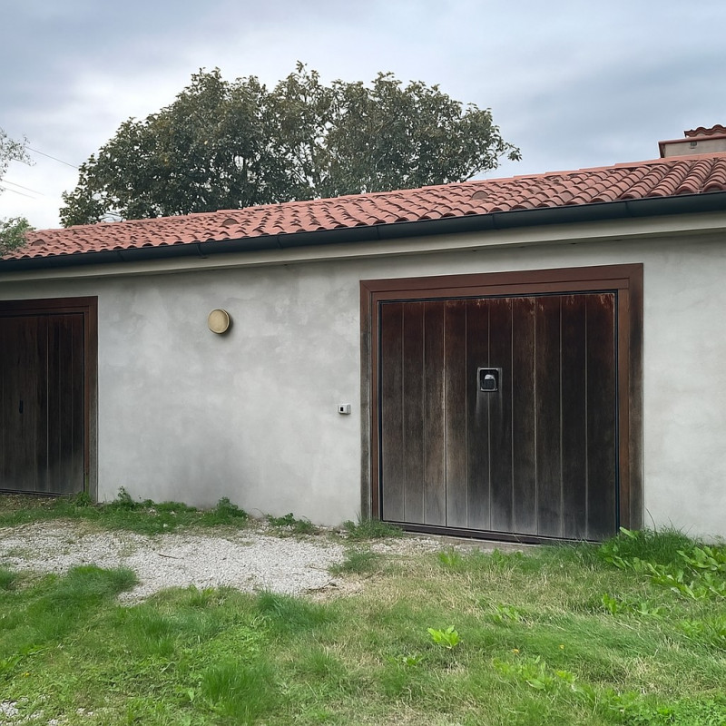 Pernumia (PD):

Nel cuore della campagna veneta, a soli 5 minuti di auto dal vivace centro di Bat...