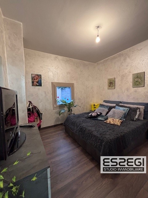 Fossò proponiamo in vendita casa singola terratetto elegante e moderna, situata nel centro del pa...