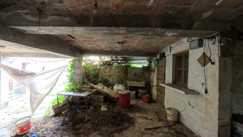 Nel cuore di Galzignano, dove la quiete della collina incontra la comodità del centro, sorge ques...