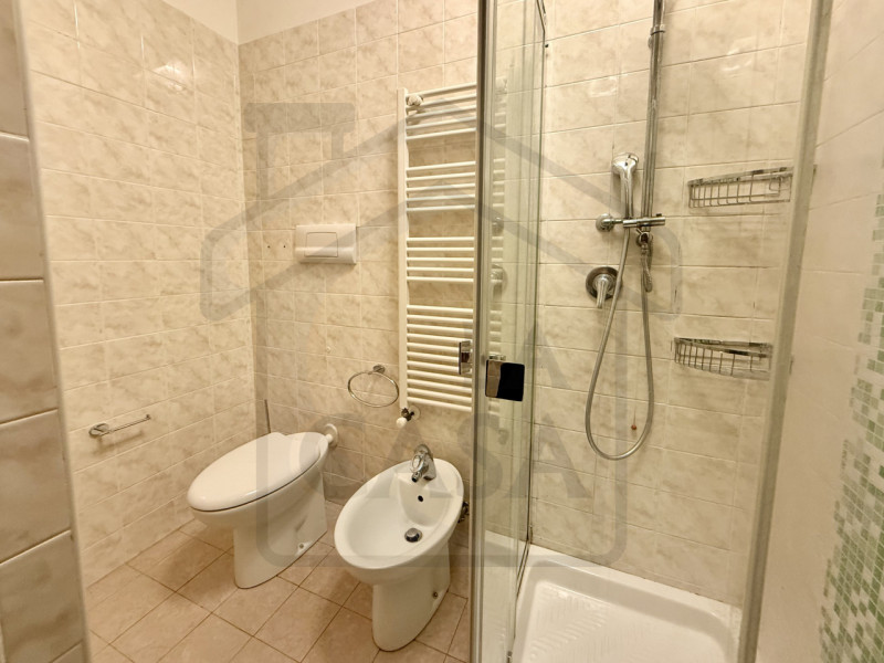 PADOVA - In zona residenziale tranquilla e comoda ai servizi, nel quartiere Guizza, proponiamo in...