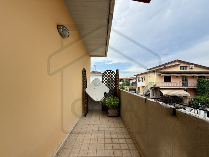 PADOVA - In zona residenziale tranquilla e comoda ai servizi, nel quartiere Guizza, proponiamo in...