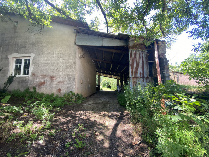 Proponiamo in vendita un lotto di terreno edificabile a destinazione residenziale, situato nella ...