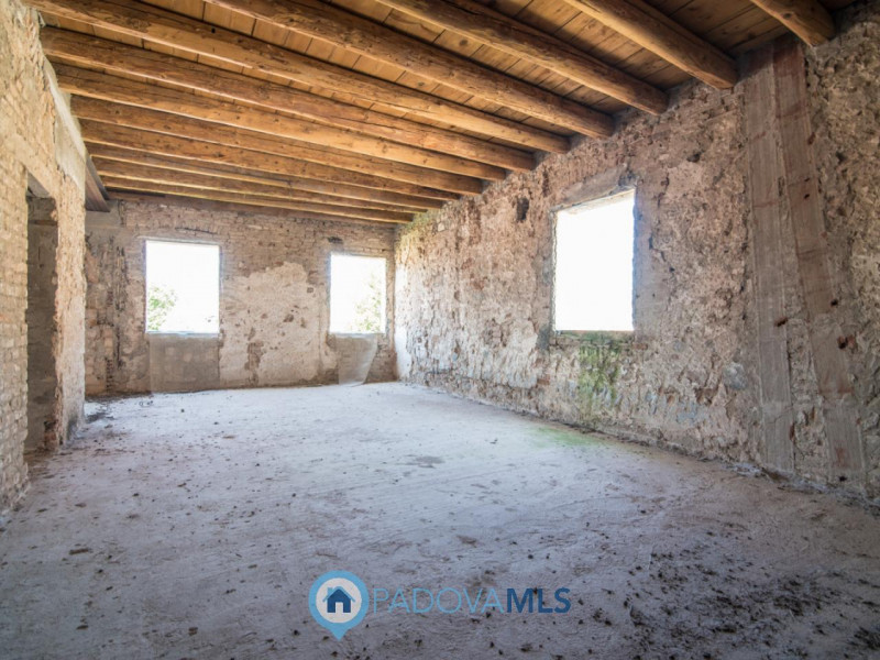 Immobile in esclusiva al Gruppo Padova MLS
Battaglia Terme, nel centro storico del paese, con sug...