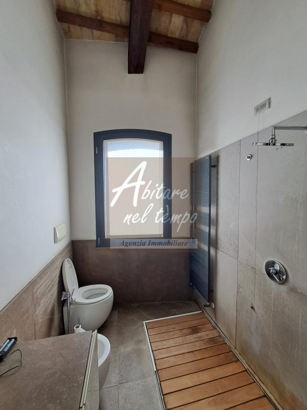 CITTADELLA (PD) - CENTRO STORICO

Attico bicamere con vista sulle Mura Storiche di Cittadella:

I...