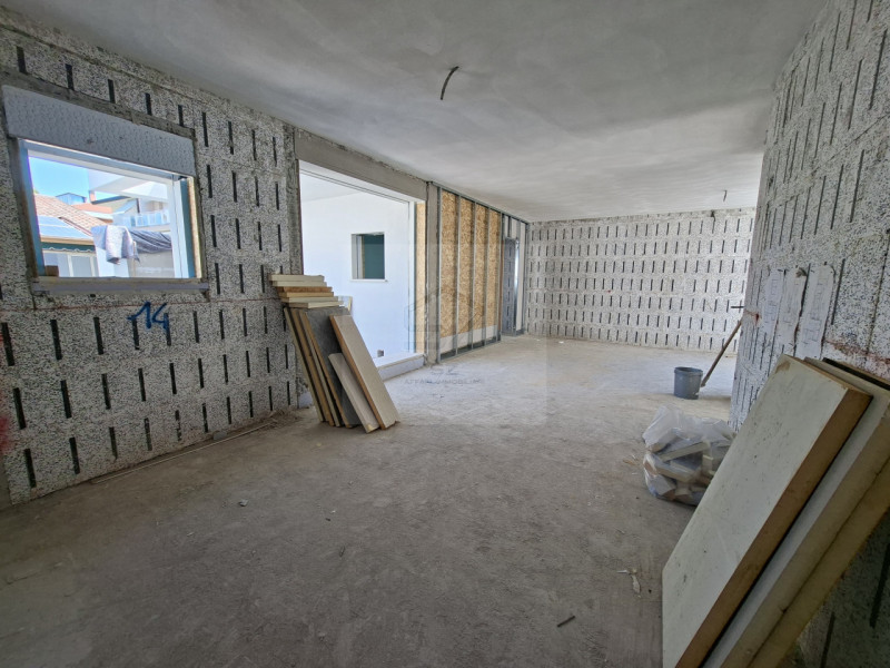 SANT' OSVALDO - PADOVA

All'interno di un raffinato complesso residenziale di 3 unità, proponiamo...
