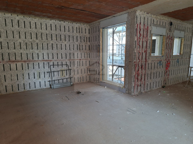 SANT' OSVALDO - PADOVA

All'interno di un raffinato complesso residenziale di 3 unità, proponiamo...