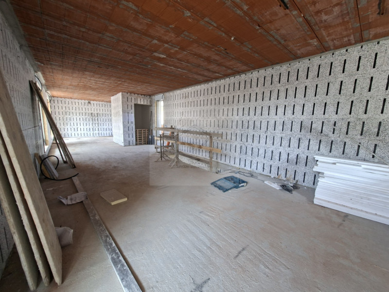 SANT' OSVALDO - PADOVA 

In una delle zone più servite e strategiche di Padova, a pochi passi dal...