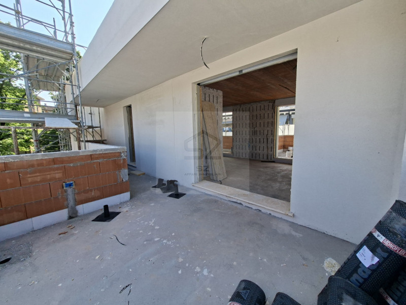 SANT' OSVALDO - PADOVA 

In una delle zone più servite e strategiche di Padova, a pochi passi dal...