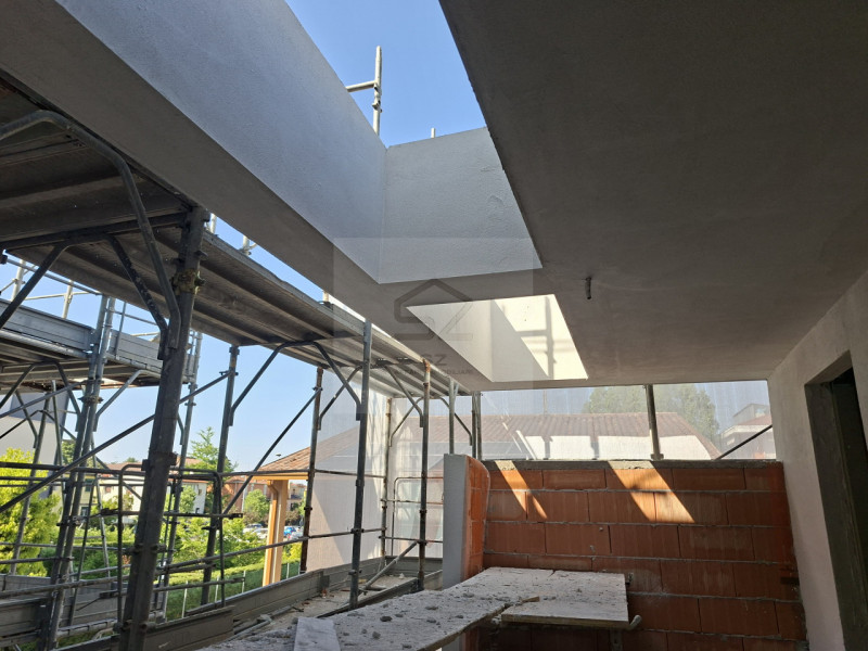 SANT' OSVALDO - PADOVA 

In una delle zone più servite e strategiche di Padova, a pochi passi dal...