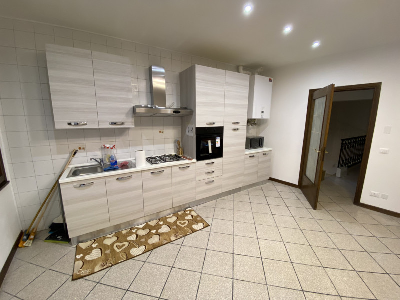 PER STUDENTI UNIVERSITARI E LAVORATORI via Belzoni: In zona comoda agli ospedali e alle universit...