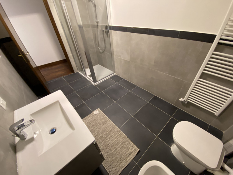 PER STUDENTI UNIVERSITARI E LAVORATORI via Belzoni: In zona comoda agli ospedali e alle universit...