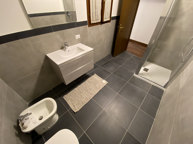 PER STUDENTI UNIVERSITARI E LAVORATORI via Belzoni: In zona comoda agli ospedali e alle universit...