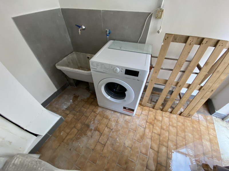 PER STUDENTI UNIVERSITARI E LAVORATORI via Belzoni: In zona comoda agli ospedali e alle universit...