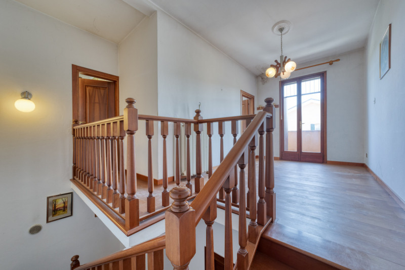 In una delle zone più tranquille e ricercate di Sarmeola, nel comune di Rubano, proponiamo in ven...