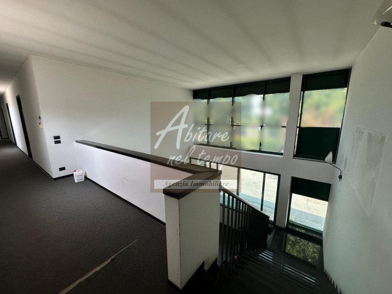 ZONA CITTADELLA (PD)

Proponiamo in locazione un capannone artigianale di 1400mq sito in zona ind...