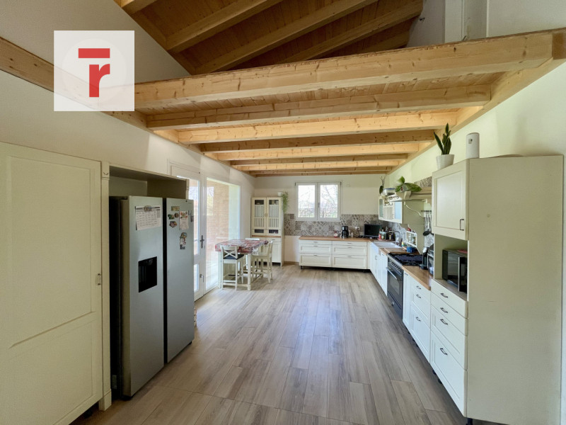 Nelle campagne nelle vicinanze di Brugine, proponiamo casa di campagna di nuova costruzione con t...