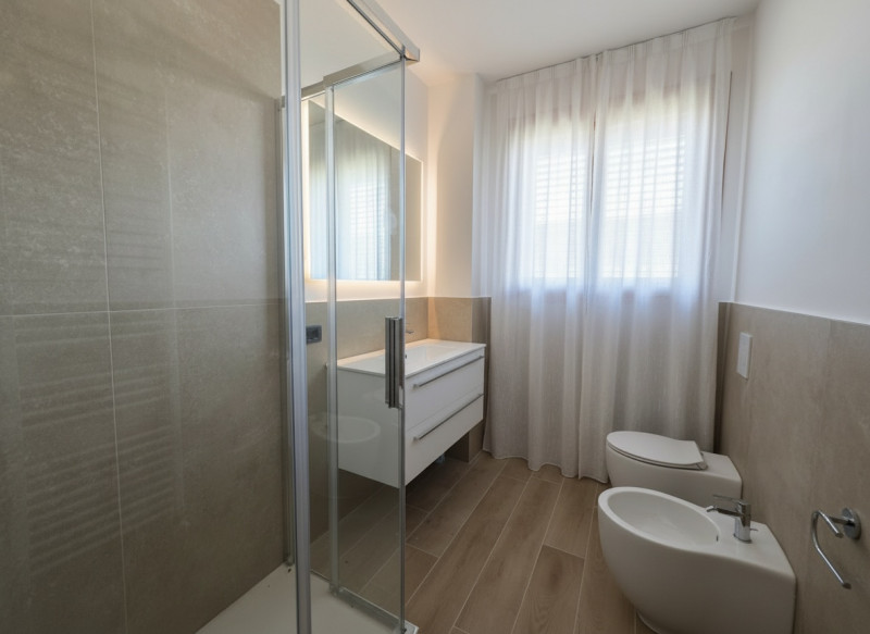 Scopri il tuo nuovo rifugio nel cuore di Abano Terme, nella centralissima zona del Sacro Cuore, a...