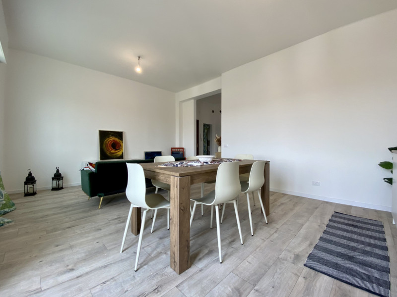 Nel cuore di Vicenza, nel quartiere di San Bortolo, adiacente all'ospedale e comodo al centro, vi...