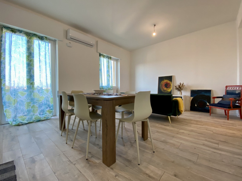 Nel cuore di Vicenza, nel quartiere di San Bortolo, adiacente all'ospedale e comodo al centro, vi...