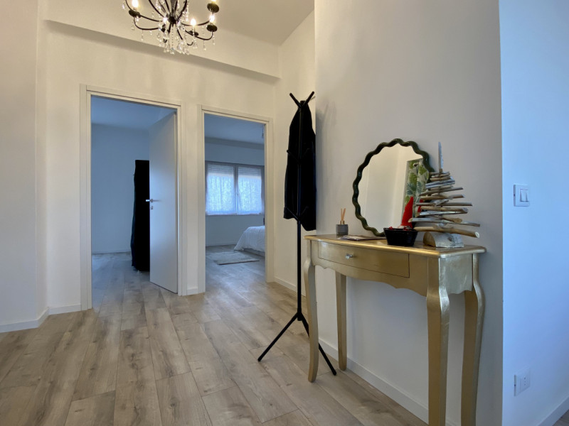 Nel cuore di Vicenza, nel quartiere di San Bortolo, adiacente all'ospedale e comodo al centro, vi...