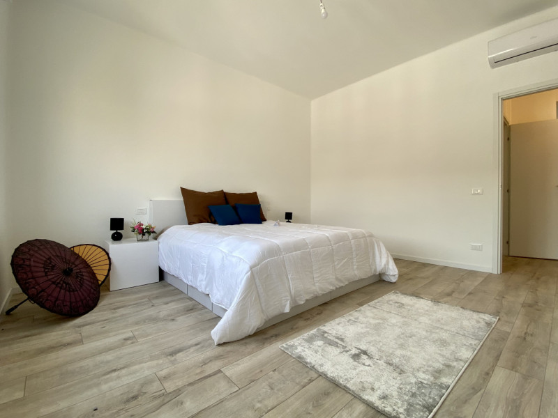 Nel cuore di Vicenza, nel quartiere di San Bortolo, adiacente all'ospedale e comodo al centro, vi...