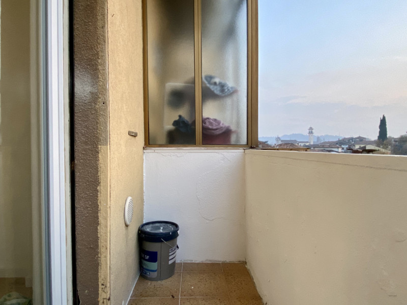 Nel cuore di Vicenza, nel quartiere di San Bortolo, adiacente all'ospedale e comodo al centro, vi...