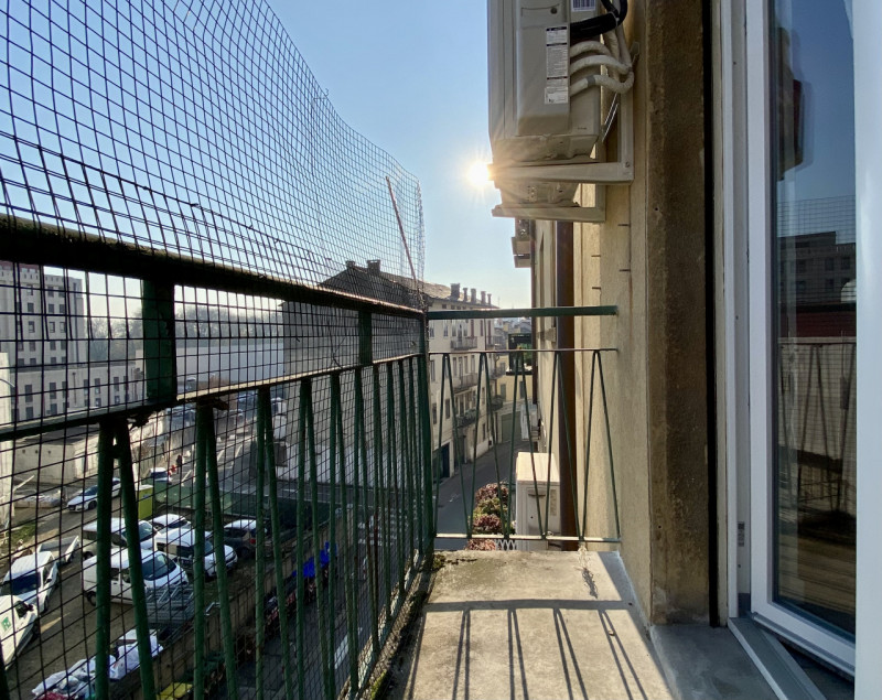 Nel cuore di Vicenza, nel quartiere di San Bortolo, adiacente all'ospedale e comodo al centro, vi...