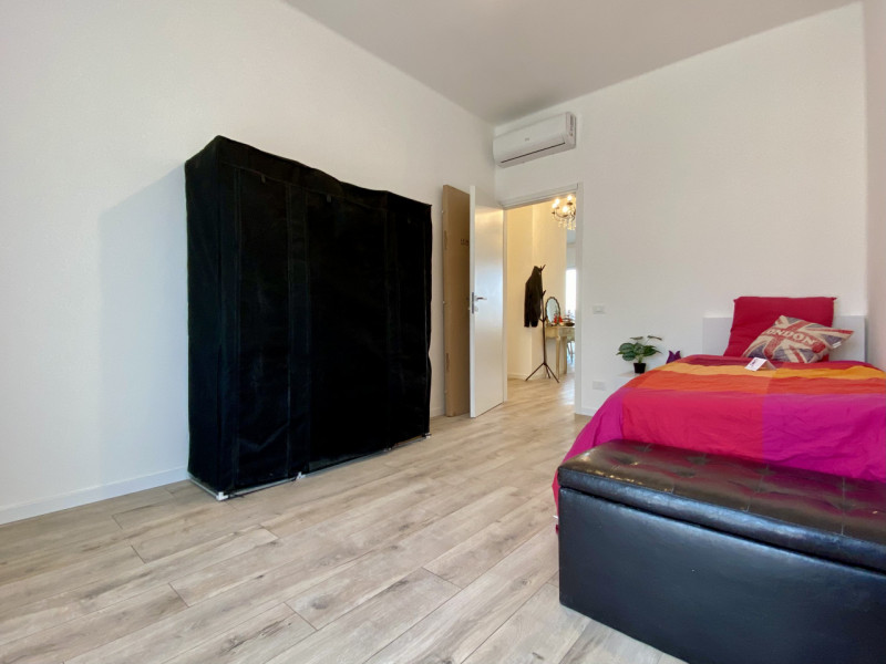 Nel cuore di Vicenza, nel quartiere di San Bortolo, adiacente all'ospedale e comodo al centro, vi...