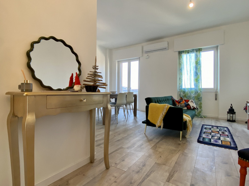 Nel cuore di Vicenza, nel quartiere di San Bortolo, adiacente all'ospedale e comodo al centro, vi...