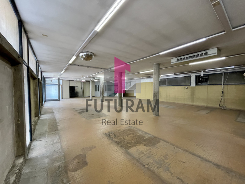 RIF:  060NM -  MIRA (VE)  -  PER INFO 0444/310220

Propongo in affitto un negozio di 390 mq al pr...