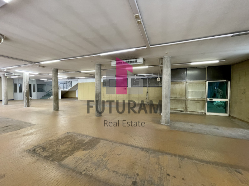 RIF:  060NM -  MIRA (VE)  -  PER INFO 0444/310220

Propongo in affitto un negozio di 390 mq al pr...