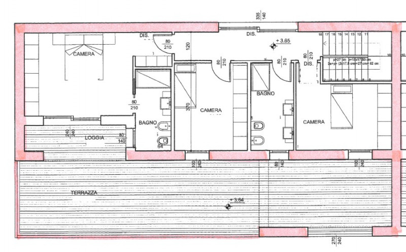 Splendida villa bifamiliare ad uso abitativo situata nel comune di Selvazzano Dentro, nella provi...