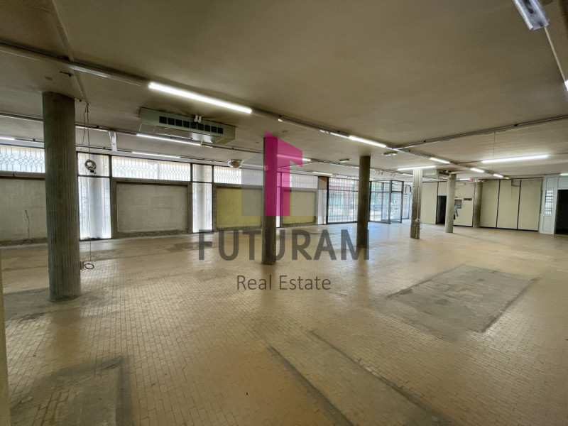 RIF:  061NM -  MIRA (VE)  -  PER INFO 0444/310220

Propongo in affitto un negozio di 840 mq al pi...