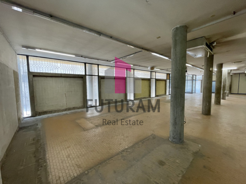 RIF:  061NM -  MIRA (VE)  -  PER INFO 0444/310220

Propongo in affitto un negozio di 840 mq al pi...