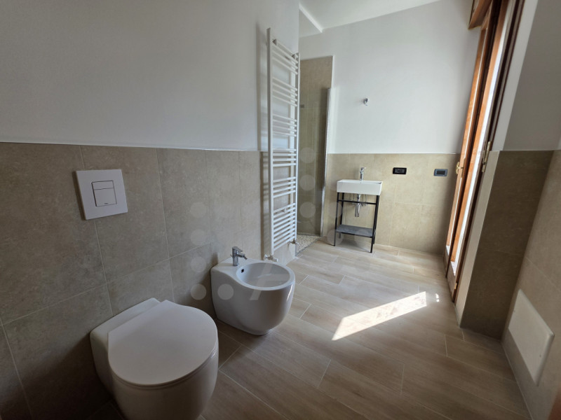 Scopri il tuo nuovo rifugio nel cuore di Abano Terme, nella centralissima zona del Sacro Cuore, a...