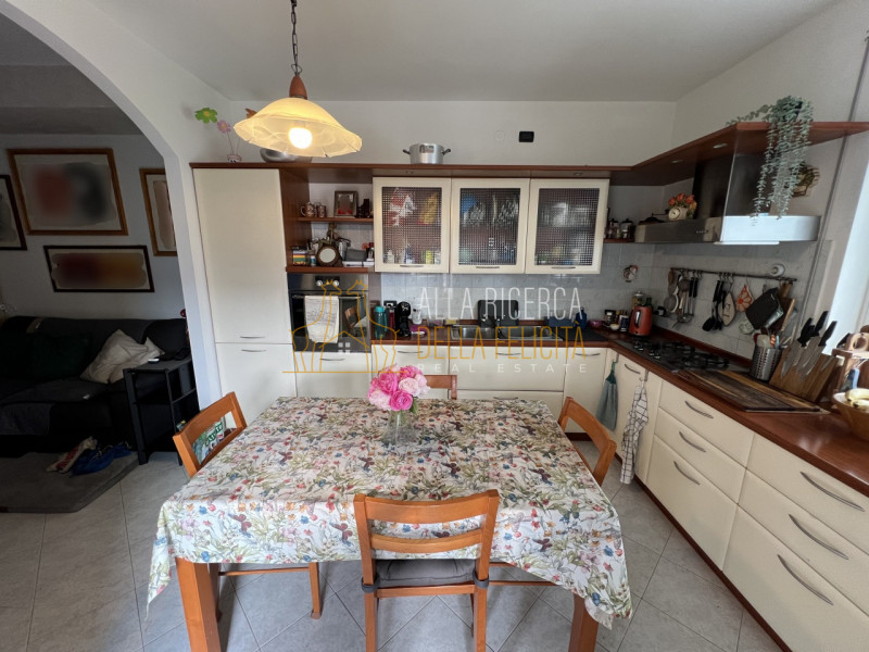 TORREBELVICINO - Pievebelvicino: APPARTAMENTO BICAMERE con studio al piano secondo e ultimo, serv...