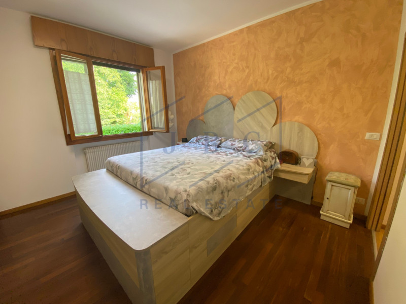 ROMANZIOL - NOVENTA DI PIAVE (VE)

Appartamento con ottimi spazi a Noventa di Piave.

A Romanziol...