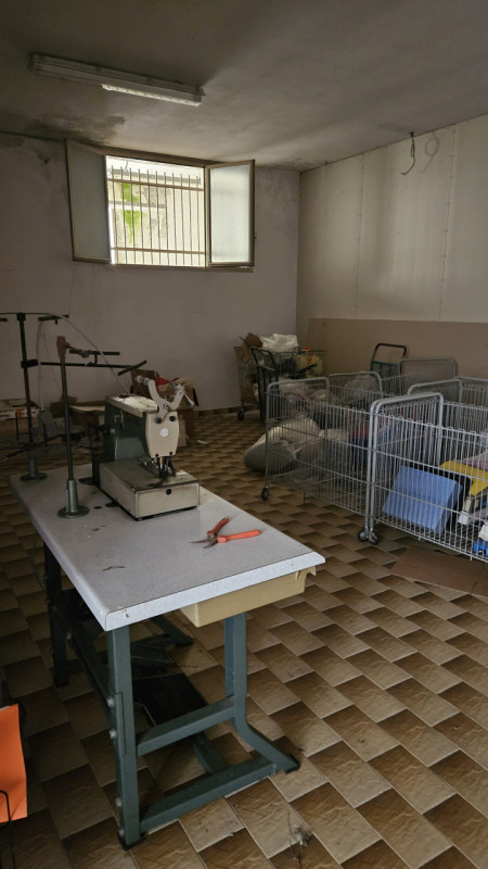 Proponiamo in vendita in esclusiva un laboratorio situato nel Comune di Cinto Euganeo.
Il laborat...