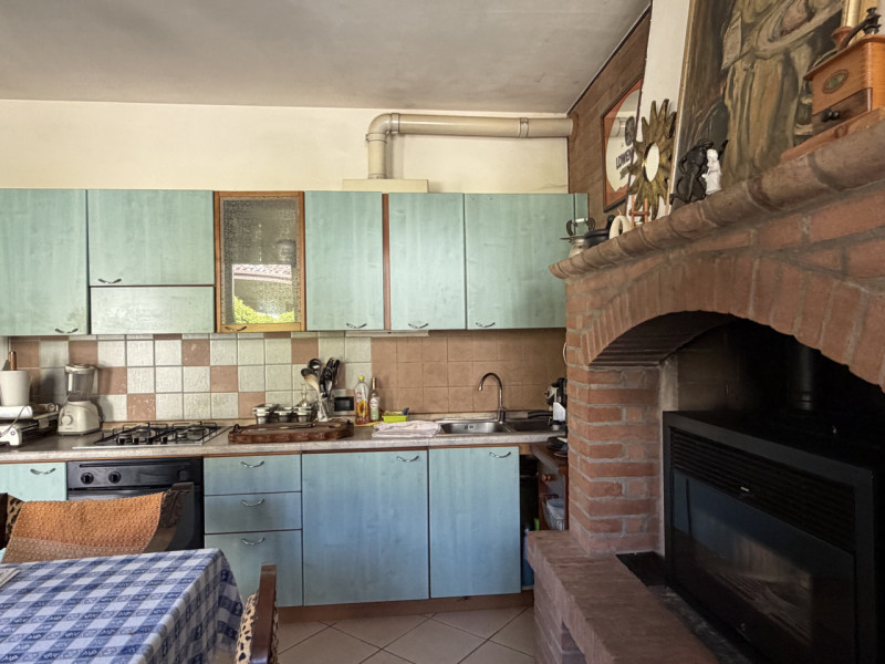 Proponiamo in vendita un accogliente appartamento al piano terra situato nel cuore di Galzignano ...