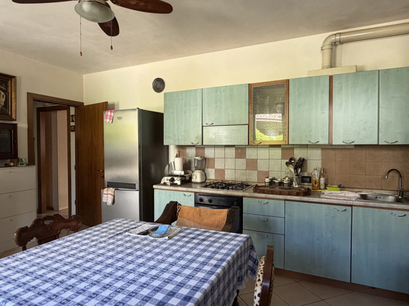 Proponiamo in vendita un accogliente appartamento al piano terra situato nel cuore di Galzignano ...