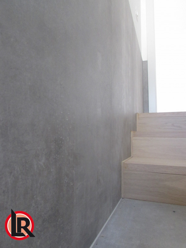 Si affitta appartamento duplex con tre camere da letto e due bagni in Via XX Settembre a Camisano...