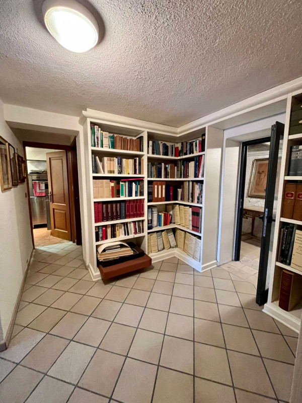 GALZIGNANO TERME - Valsanzibio: Villa contemporanea situata in posizione dominante con vista pano...