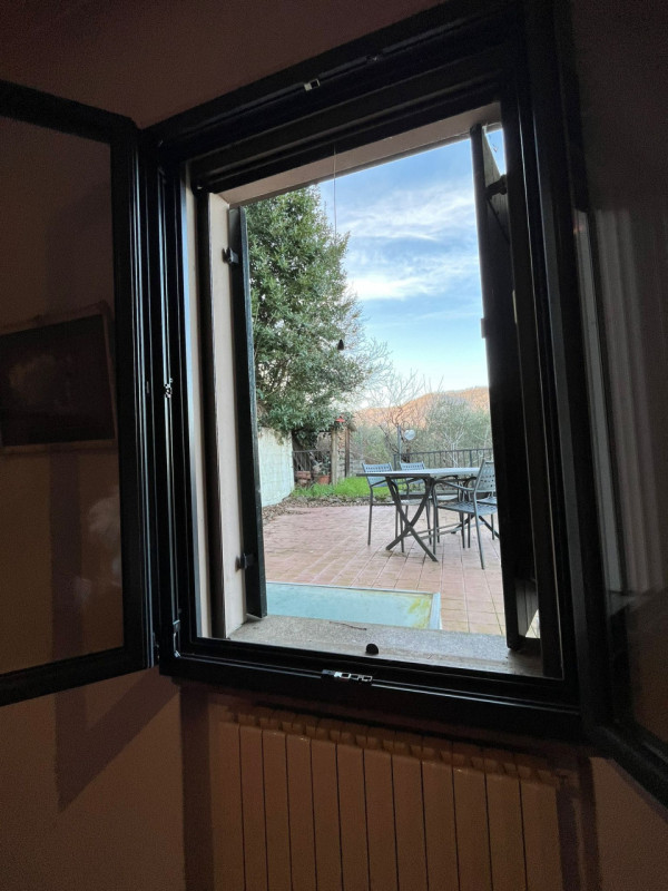 GALZIGNANO TERME - Valsanzibio: Villa contemporanea situata in posizione dominante con vista pano...