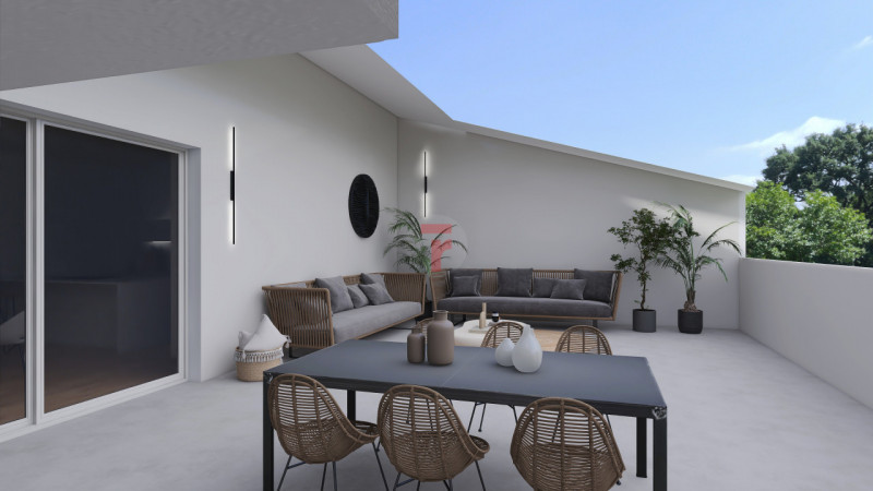 Se stai cercando un attico moderno con una grande terrazza vivibile, questa è una soluzione davve...