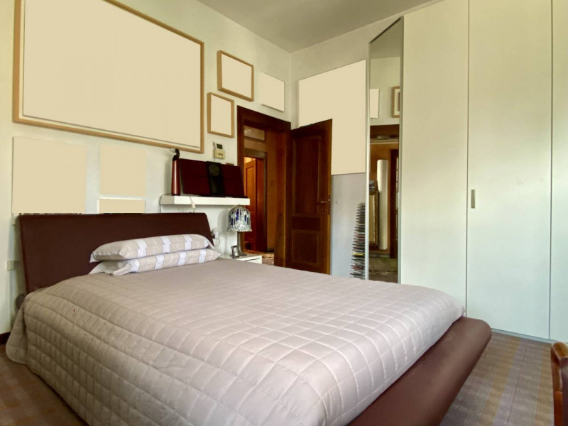 In una tranquilla strada interna di Anconetta, lontana dal traffico ma comodamente servita, propo...