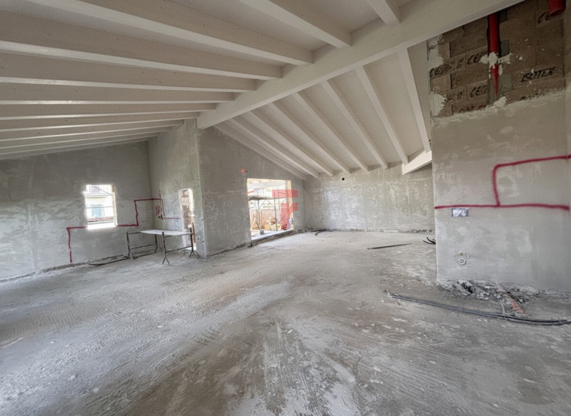 Tre punti di forza di questo quadrilocale:

☀️ Tripla esposizione
Una configurazione che assicura...