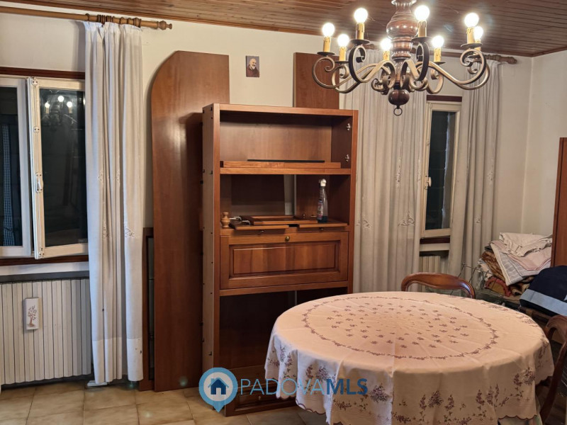 Immobile in esclusiva al Gruppo Padova MLS
In ottima posizione comodissima ai servizi, introvabil...