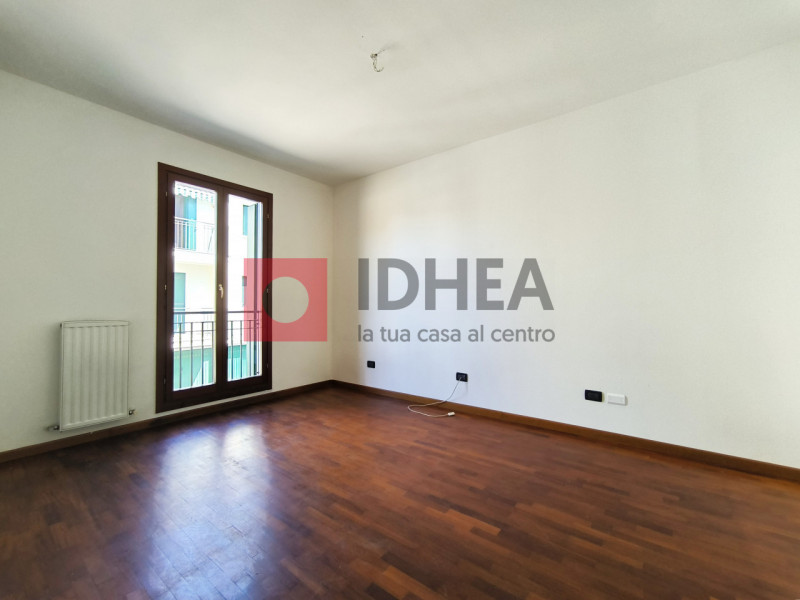 CASALE SUL SILE
RIF. "AACS1"

Recente bicamere nel cuore di Casale sul Sile, in una zona centrale...