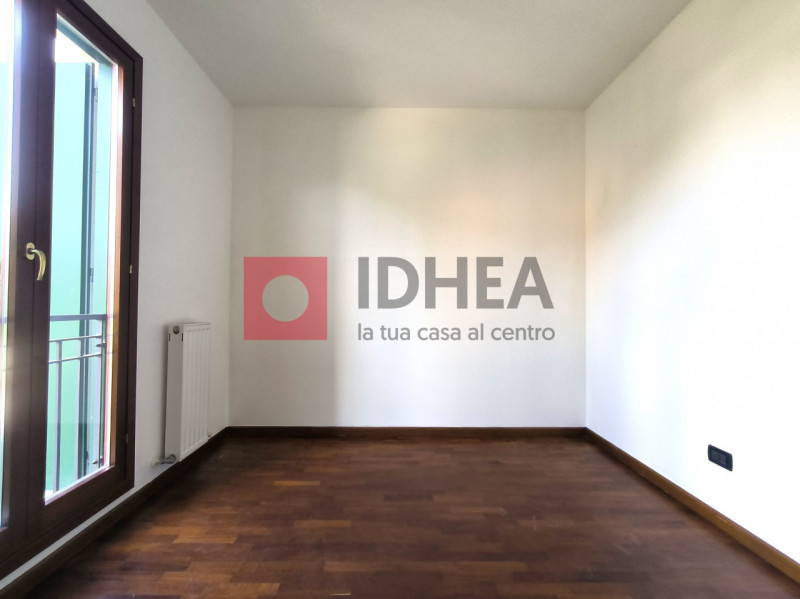 CASALE SUL SILE
RIF. "AACS1"

Recente bicamere nel cuore di Casale sul Sile, in una zona centrale...